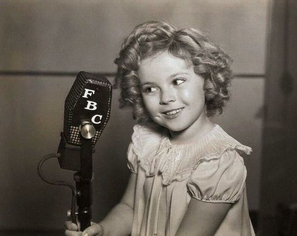 秀兰·邓波尔(shirley temple,1928年4月23日-2014年2月11日),儿童