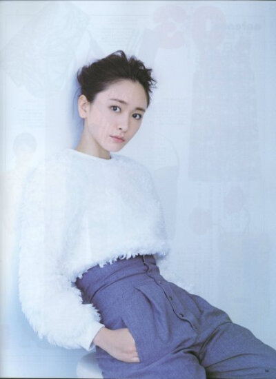 Aragaki Yui for anan Magazine February 2014- 新垣结衣登新一期anan杂志封面，治愈系。 全部高清扫图来自http://t.cn/8FokEZu