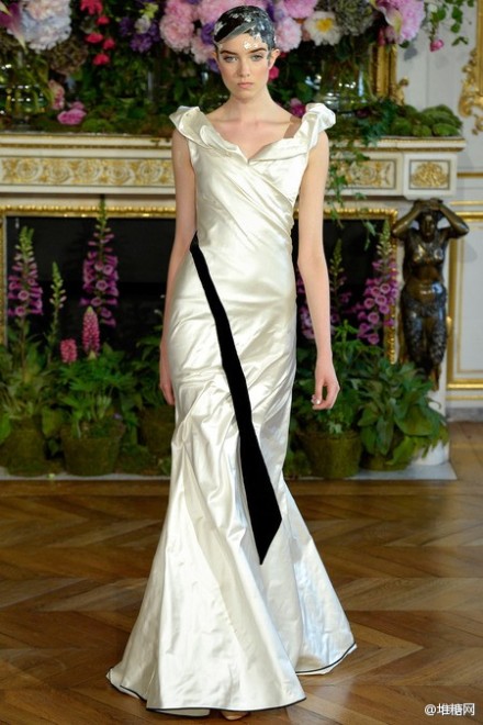 Alexis Mabille Fall2013Couture。