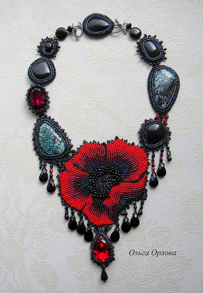 Delicate embroidered jewelry 【Olga Orlova is one more talanted beadwork author. She works mostly with bead embroidery and makes really delicate amazing jewelry. Her necklaces, brooches and handbags …