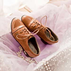 复古英伦风中跟单鞋