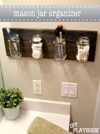 Perfect bathroom organizer solution (and super simple to make) http://www.ivillage.com/diy-mason-jar-crafts/7-a-544904