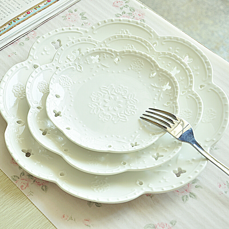 满欧式奶白浮雕镂空陶瓷器餐具套装西餐盘中号花朵圆盘