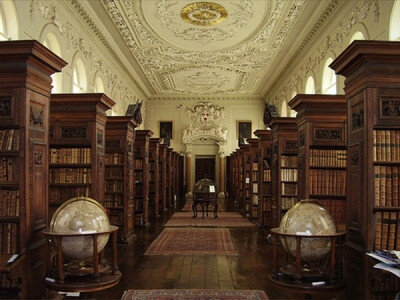 Queen’s College Library, Oxford University, Oxford, UK。牛津大学图书馆。