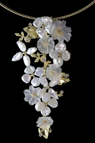 Russell Trusso ~ Floral cascade necklace