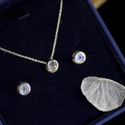 时光里。梵高的星空印度进口天然月光石纯银项链耳钉套装
