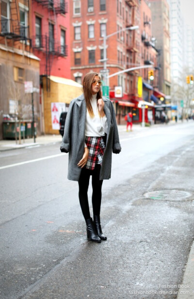 Topshop Skort | Vince Turtleneck | Vintage Boots.