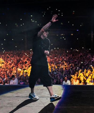 [EMINEMCN.COM图片]Eminem: “Brisbane really is one of the best crowds I’ve seen in a minute. Can’t believe it took us so long to play there! Thank you, Brisbane. #Rapture2014 #ShadyVsEverybody”