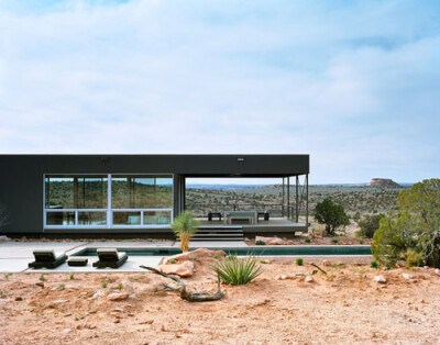 Hidden Valley Residence by Marmol Radziner Architecture