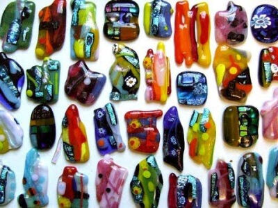 FUSED ABSTRACT SHAPED PENDANTS - glass pendants - http://jewelry.airgin.org/pendants/fused-abstract-shaped-pendants-glass-pendants/