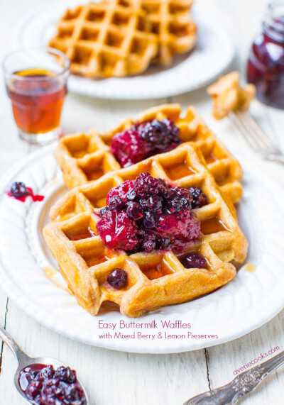 华夫饼配蓝莓柠檬 Easy Buttermilk Waffles with Mixed Berry &amp;amp; Lemon Preserves - As fast and easy as using boxed pancake mix, but so much better! Crispy on the outside and soft &amp;amp; fluffy …