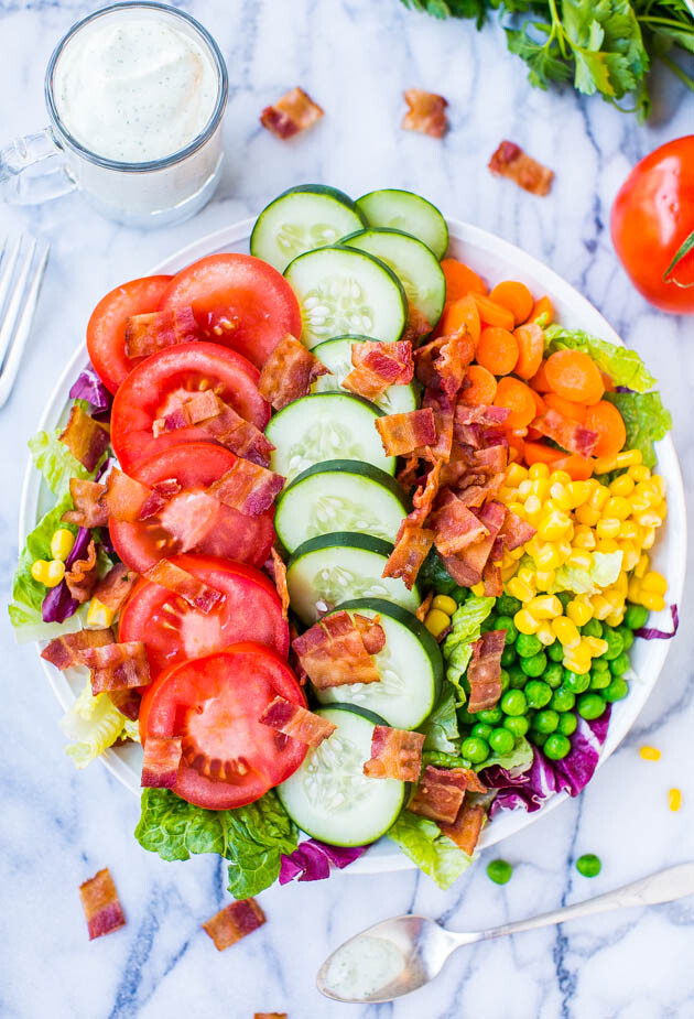 沙拉配自制蘸酱 BLT Chopped Salad with Homemade Creamy Buttermilk Ranch Dressing - Fast, fresh, healthy &amp;amp; satisfying!