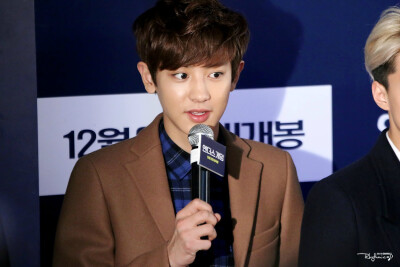 #2014 Happy New Yeol#【Rhythmical】131219 Ender's Game VIP 试映会 图片更新6P 下载戳→【http://t.cn/8Fu8eIM】