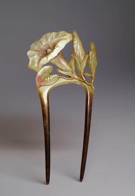 Art Nouveau comb | The Creative Museum