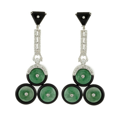 Pair of White Gold, Diamond, Jade and Black Onyx Pendant-Earrings 14 kt., jade discs ap. 12.0 mm.