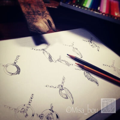 drawing jewelry sketch