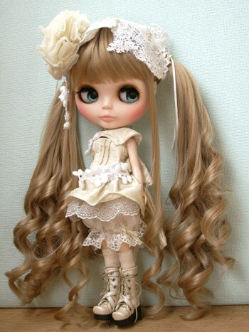 lolita blythe little fashion dolls so cute