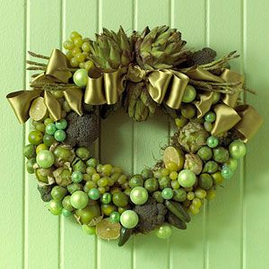 20 Cool DIY Christmas Wreaths For Foodies | Shelterness