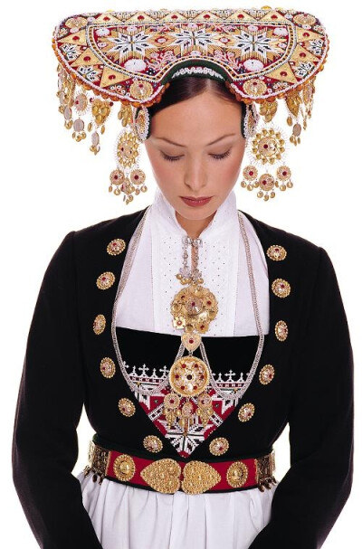 Traditional costume for the bride. From Voss, Norway.