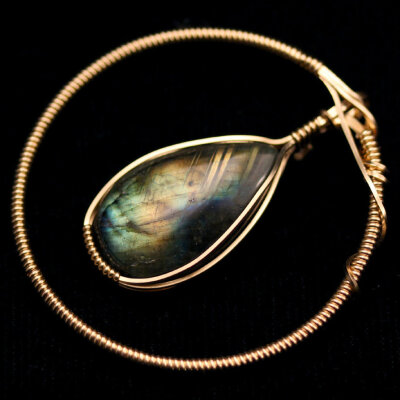 Labradorite Pendant in Gold by innerdiameter