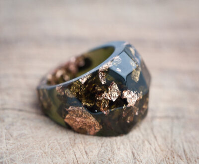 Deep Lichen Green Resin Ring Olive khaki Green Rose by daimblond