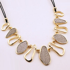 精美磨砂皮绳锁骨链