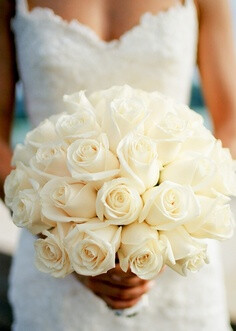 Classic ~ creamy white rose bouquet. Simply gorgeous! Photography by Kjrsten Madsen Photography, Floral Design by Secrets Wild Orchid Montego Bay