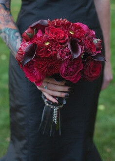 Red wedding flowers