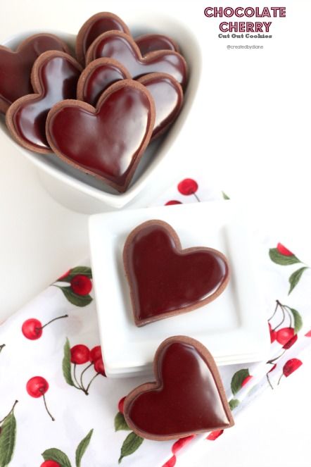 chocolate Cherry Cut Out Cookies @createdbydiane #cookies #valentine 濃情。巧