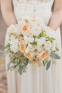 bridal bouquet // photo by HazelwoodPhotography.com