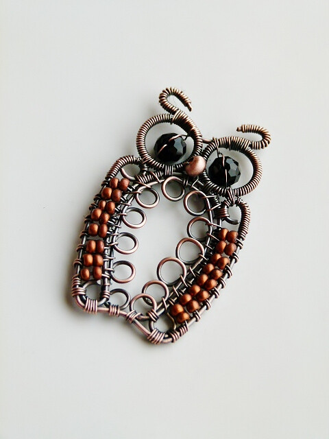 Wire wrapped Owl pendant by SilverDeFactory