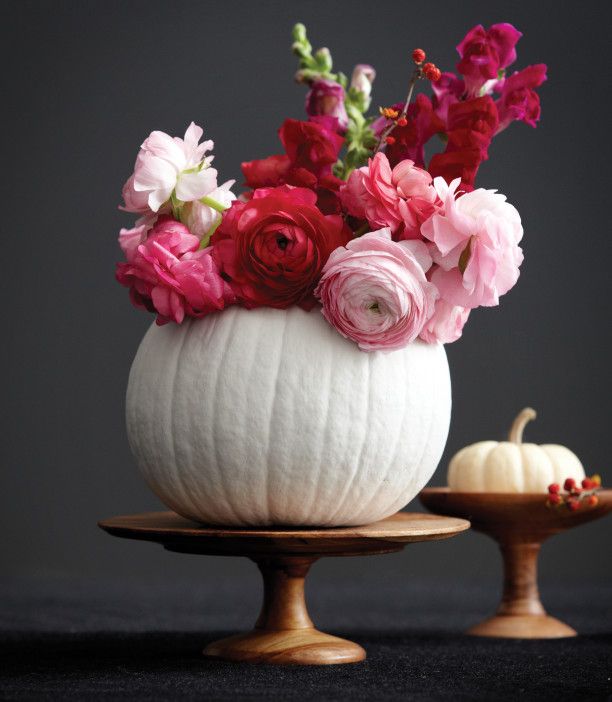 diy: pumpkin floral arrangements