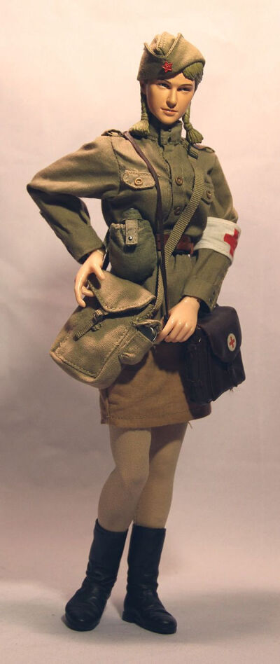 绽放的玫瑰：苏军女兵兵人
