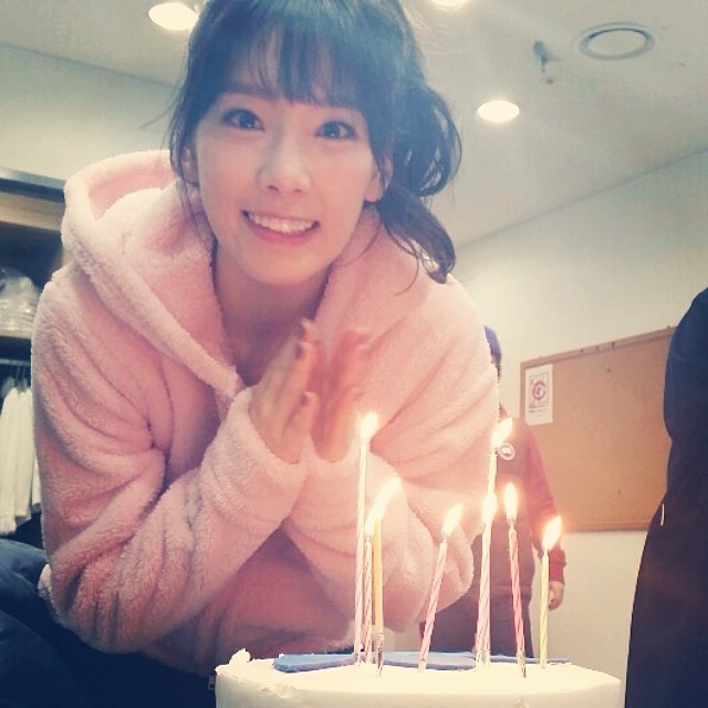 140309【instagram】#少女时代# syofgg：Happy birthday taengu;) love you ! #taeyeon_ss ##金泰妍0309生日快乐#