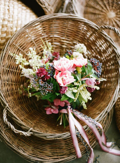 Flowerwild Workshop via oncewed.com