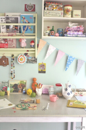 爱手工爱森系的你一定很想要这样一个工作台，收纳手作时的点滴小确幸。
