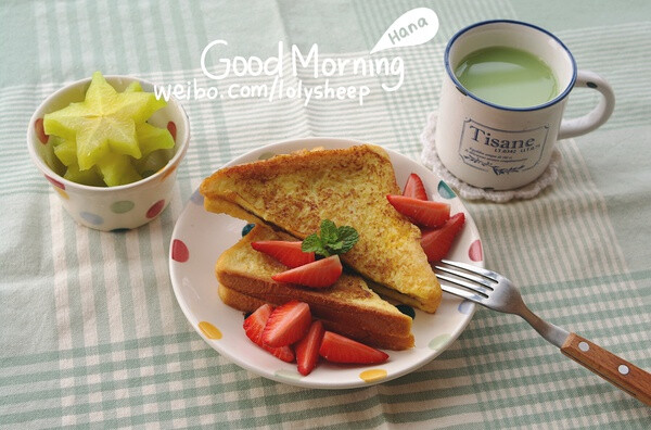 巧克力夹心French Toast，草莓，抹茶拿铁，杨桃