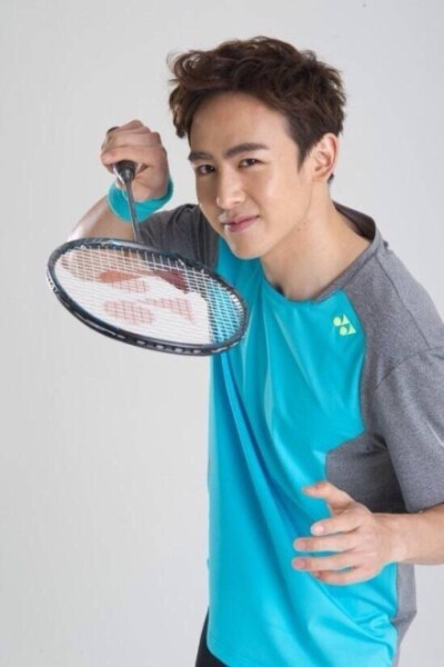 【PIC】140315 #Nichkhun# Yonex 官网更新宣传图9P～运动的小少年#Nichkhun宁静致远 微笑面对#