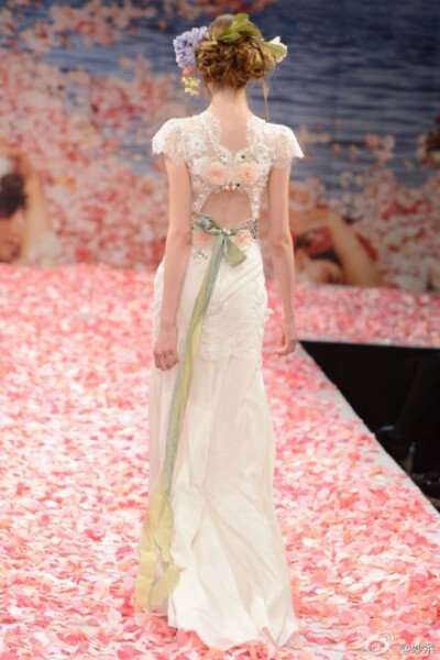 #婚纱#蕾丝 T台时装 晚礼服 婚纱