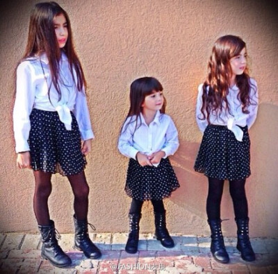 #FD kid's fashion#Instagram上的一家三姐妹 大姐Linoy 二姐Shoval 老么Tahel 三位每天的穿著都一致 但穿出來的風格各不同 這位麻麻好有福氣