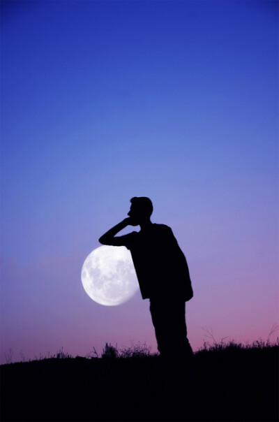 一伸手，就碰到月亮了。 | 阿尔巴尼亚摄影师Adrian Limani