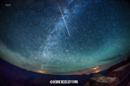 美国科罗拉多大峡谷的落日与星空丨摄影：SilverQSY &amp;gt;&amp;gt;&amp;gt;http://t.cn/SPYlZ7