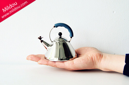 世界上最小的电热水壶，只有手掌大小，烧开水只需45秒。