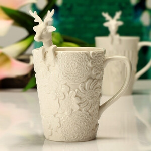 zakka外贸蕾丝立体浮雕陶瓷咖啡杯/马克杯带小鹿/麋鹿勺的图片