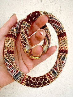 Gorgeous bead crochet!!-bizer,info-this made my mouth water!