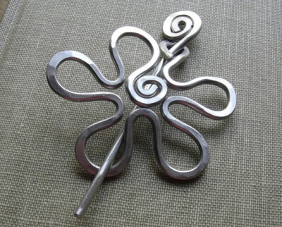 Aluminum Groovy Flower Shawl Pin, Hair Pin, Sweater Brooch, Fastener, Closure - Fashion Accessories Aluminum Wire - Women Knitting Accessory