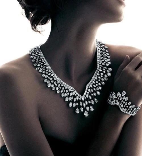 diamonds! are girls best friends.! gorgeous blings. beautiful. ladies accessories. ladies fashion styles.