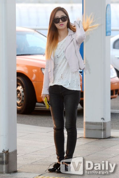 2014年 3月 少女时代街拍 机场时尚 yuri权侑莉