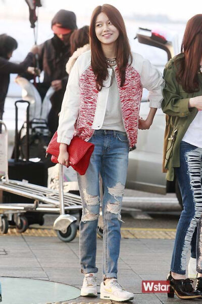 2014年 3月 少女时代街拍 机场时尚 崔秀英