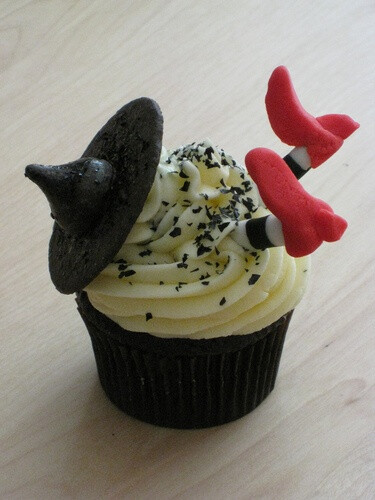 Wicked witch cupcake